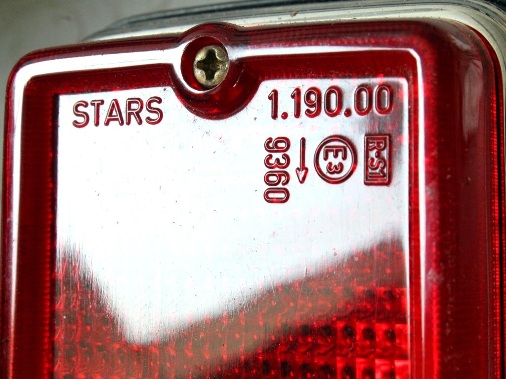 1.190.00 FARO FANALE POSTERIORE LATO DESTRO STARS FIAT 128 1.3 5P (1973) RICAMBIO USATO 9360 9362