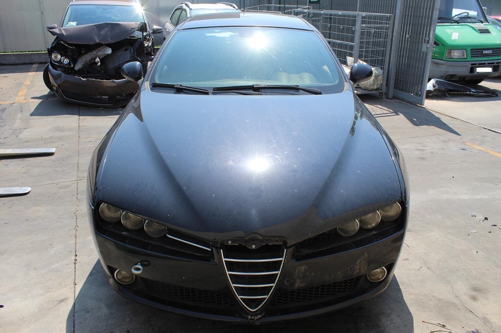 ALFA ROMEO 159 SW 2.4 D 147KW AUT 5P (2010) RICAMBI IN MAGAZZINO