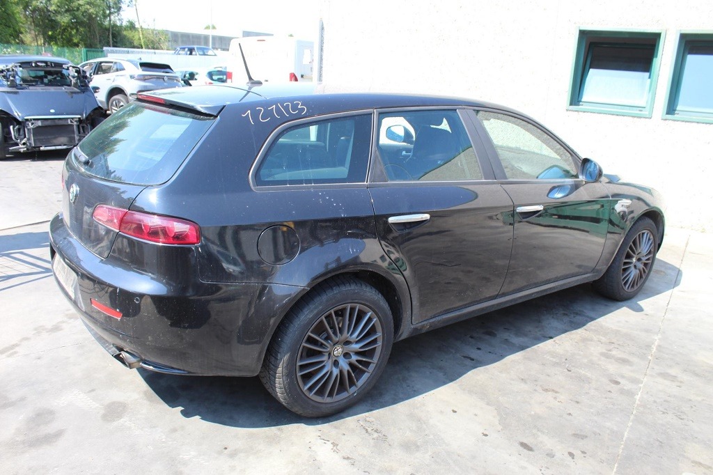 ALFA ROMEO 159 SW 2.4 D 147KW AUT 5P (2010) RICAMBI IN MAGAZZINO