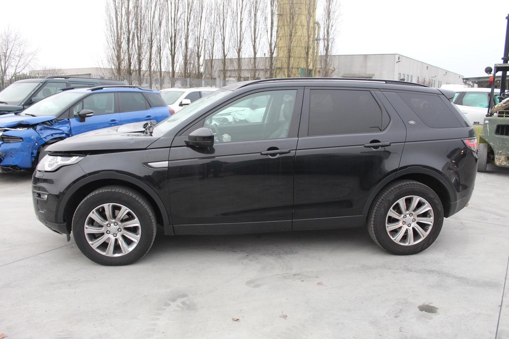 LAND ROVER DISCOVERY SPORT L550 2.0 D 4X4 132KW AUT 5P (2017) RICAMBI IN MAGAZZINO TELAIO IN PIAZZALE 