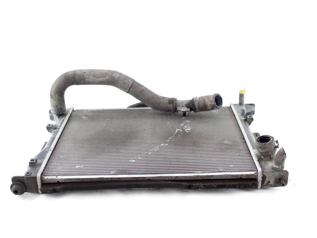 422133-5622 RADIATORE ACQUA LEXUS IS II E2 220D 2.2 D 130KW 6M 5P (2006) RICAMBIO USATO