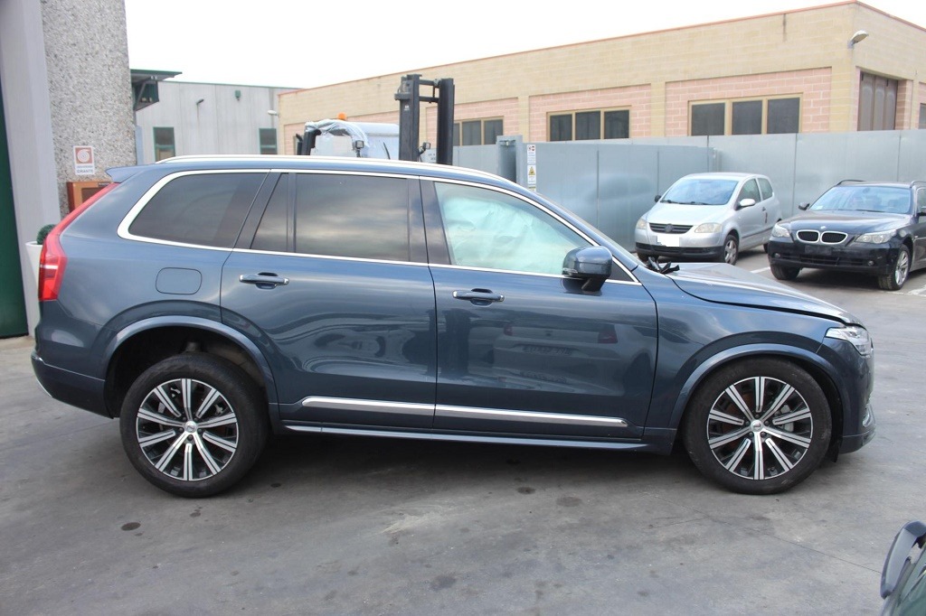 VOLVO XC90 2.0 I 4X4 173KW AUT 5P (2021) RICAMBI IN MAGAZZINO TELAIO IN PIAZZALE 