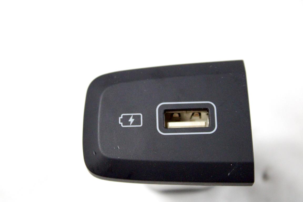 96125N9000 PORTA INGRESSO USB HYUNDAI TUCSON 1.6 I 132KW AUT 5P (2021) RICAMBIO USATO