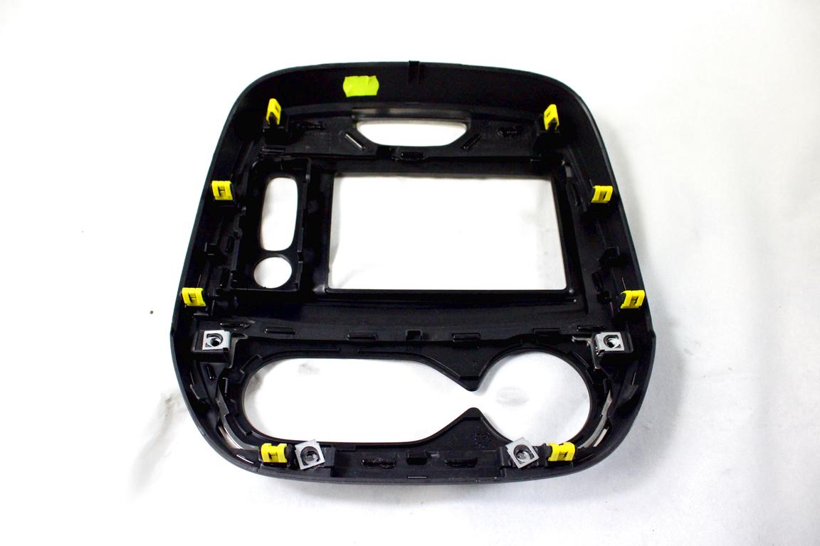 682700795R MASCHERINA RIVESTIMENTO CRUSCOTTO RENAULT CAPTUR 1.5 D 66KW 5M 5P (2016) RICAMBIO USATO