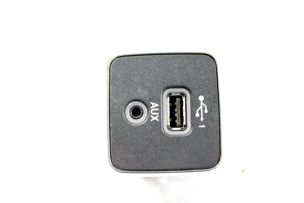 5XG28DX9AD PORTE INGRESSO USB/AUX JEEP COMPASS 2.0 D 4X4 103KW AUT 5P (2018) RICAMBIO USATO 55283705