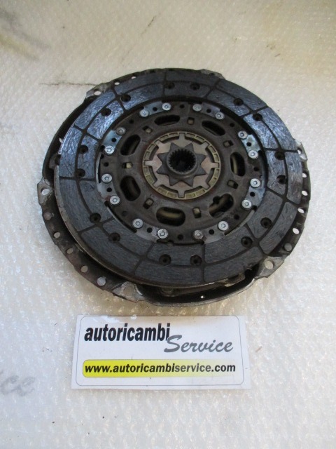 EMBRAYAGE OEM N. 1435153 PI?CES DE VOITURE D'OCCASION FORD MONDEO BER/SW (2000 - 2007) DIESEL D?PLACEMENT. 20 ANN?E 2006