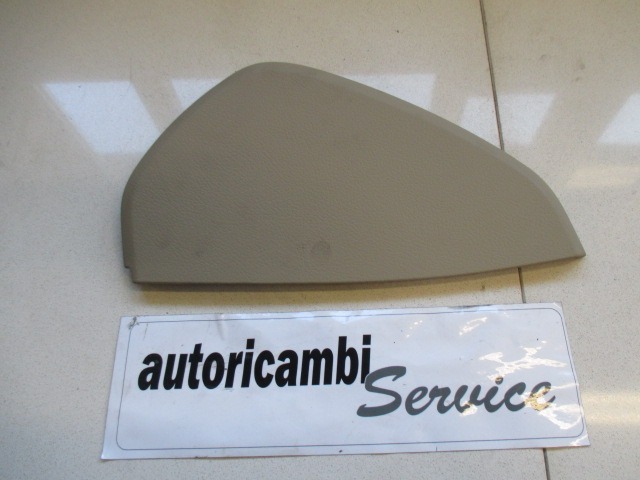 PI?CES ACCOL?E.PLANCHE BORD, PARTIE INF. OEM N. 8E0857085A PI?CES DE VOITURE D'OCCASION AUDI A4 8E2 8E5 B6 BER/SW (2001 - 2005) DIESEL D?PLACEMENT. 25 ANN?E 2003