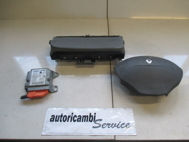 KIT AIRBAG COMPLET OEM N. 15762 KIT AIRBAG COMPLETO PI?CES DE VOITURE D'OCCASION RENAULT SCENIC/GRAND SCENIC (1999 - 2003) DIESEL D?PLACEMENT. 19 ANN?E 2001