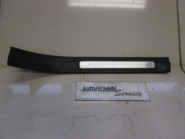 XALILLAGE LATERAL PLANCHER OEM N. A1696801074 PI?CES DE VOITURE D'OCCASION MERCEDES CLASSE A W169 5P C169 3P (2004 - 04/2008) DIESEL D?PLACEMENT. 20 ANN?E 2008