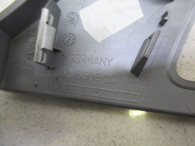 ECRAN DE MONTANT B PORTE AVANT  OEM N. 846907 PI?CES DE VOITURE D'OCCASION BMW SERIE 3 BER/SW/COUPE/CABRIO E90/E91/E92/E93 (2005 - 08/2008) DIESEL D?PLACEMENT. 20 ANN?E 2006