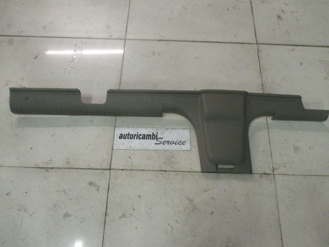 XALILLAGE LATERAL PLANCHER OEM N.  PI?CES DE VOITURE D'OCCASION JEEP CHEROKEE (2005 - 2008) DIESEL D?PLACEMENT. 28 ANN?E 2007