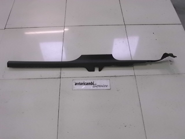 XALILLAGE LATERAL PLANCHER OEM N. 6Q4 PI?CES DE VOITURE D'OCCASION VOLKSWAGEN POLO (2005 - 10/2009) DIESEL D?PLACEMENT. 14 ANN?E 2007