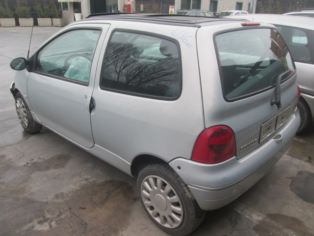 RENAULT OEM. 0 RENAULT TWINGO (09/1998 - 02/2004)  12 BENZINA ANNÉE 2003 PIÈCES DE VOITURE D'OCCASION