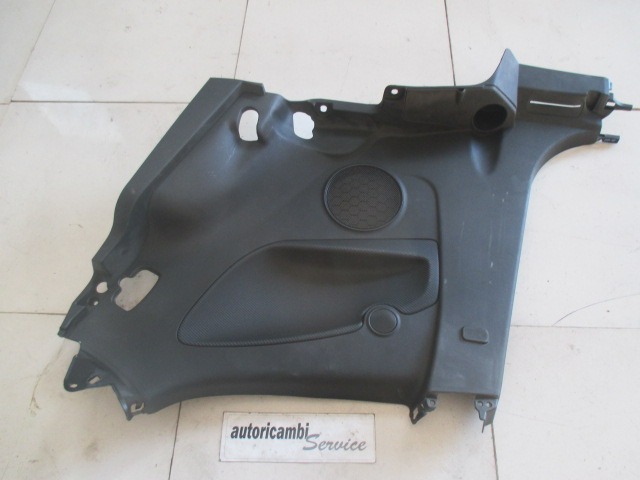 REV?TEMENT LAT?RAL ARRI?RE OEM N.  PI?CES DE VOITURE D'OCCASION ALFA ROMEO MITO 955 (2008 - 2018) BENZINA D?PLACEMENT. 14 ANN?E 2010