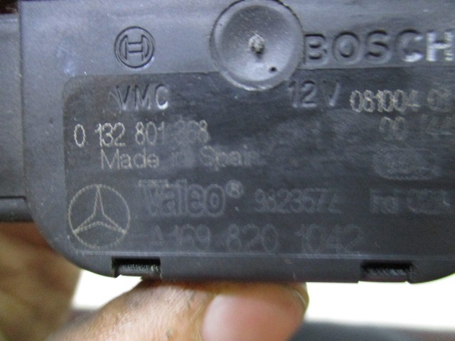 PIECES LEVIER DE REGLAGE DE CLIMATISEUR OEM N. 1698201042 PI?CES DE VOITURE D'OCCASION MERCEDES CLASSE A W169 5P C169 3P (2004 - 04/2008) DIESEL D?PLACEMENT. 20 ANN?E 2004