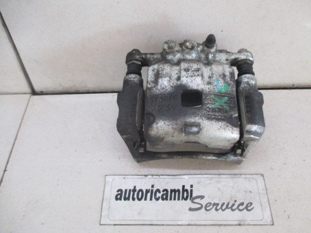 ETRIER DE FREIN AVANT GAUCHE OEM N. 1766840 PI?CES DE VOITURE D'OCCASION FORD FIESTA (09/2008 - 11/2012) BENZINA/GPL D?PLACEMENT. 14 ANN?E 2010