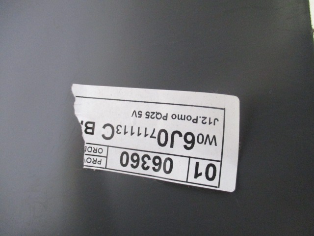 PORTE-OBJET DE TUNNEL SANS ACCOUDOIR OEM N. 6J0711113 PI?CES DE VOITURE D'OCCASION SEAT IBIZA MK4 BER/SW (2008 - 2012)BENZINA D?PLACEMENT. 12 ANN?E 2009